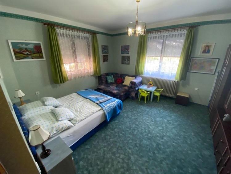 Sziszi Nyaralohaz Apartment Balatonszarszo Exterior photo