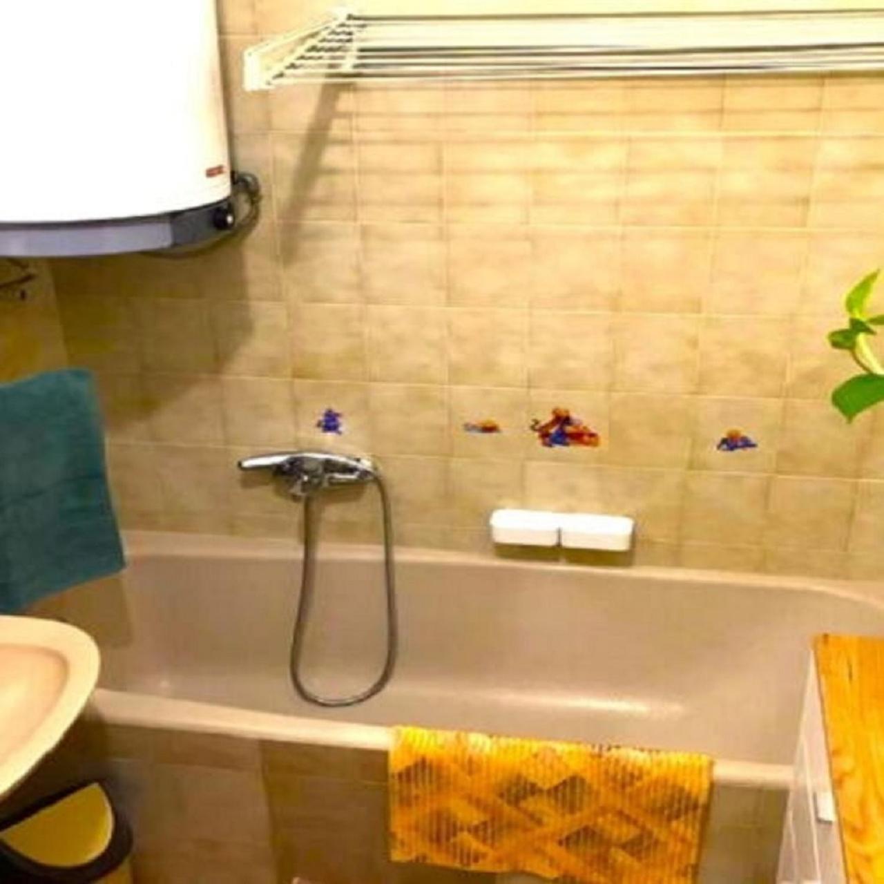 Sziszi Nyaralohaz Apartment Balatonszarszo Exterior photo